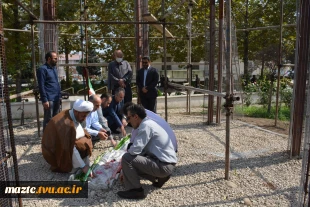 برگزاری جشن میلاد حضرت رسول اکرم(ص) و امام جعفر صادق(ع) در دانشگاه فنی و حرفه ای استان مازندران

 3