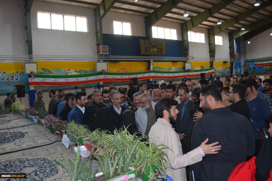 با حضور سردار نقدی، معاون هماهنگ کننده سپاه پاسداران انقلاب اسلامی، گردهمایی بزرگ دانشجویان بسیجی دانشگاه ها و موسسات آموزش عالی سراسر استان مازندران با عنوان «پیشگامان رهایی» برگزار شد 9