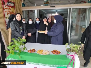 با به اهتزاز درآوردن پرچم جمهوری اسلامی، زنگ انقلاب در آموزشکده فنی و حرفه ای دختران بابل به صدا در آمد.  8