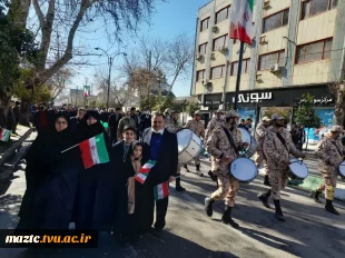 حضور سرپرست، کارکنان، اساتید و دانشجویان بسیجی آموزشکده فنی وحرفه ای دختران بابل در راهپیمایی با شکوه ۲۲ بهمن شهرستان بابل به همراه برپایی ایستگاه نقاشی با محوریت "به رنگ انقلاب"  2