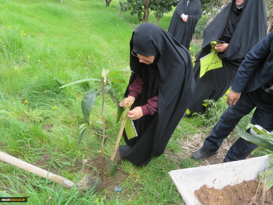 برگزاری آئین نکوداشت روز شهدا و هفته منابع طبیعی و روز درختکاری آموزشکده فنی و حرفه ای قدسیه ساری 8